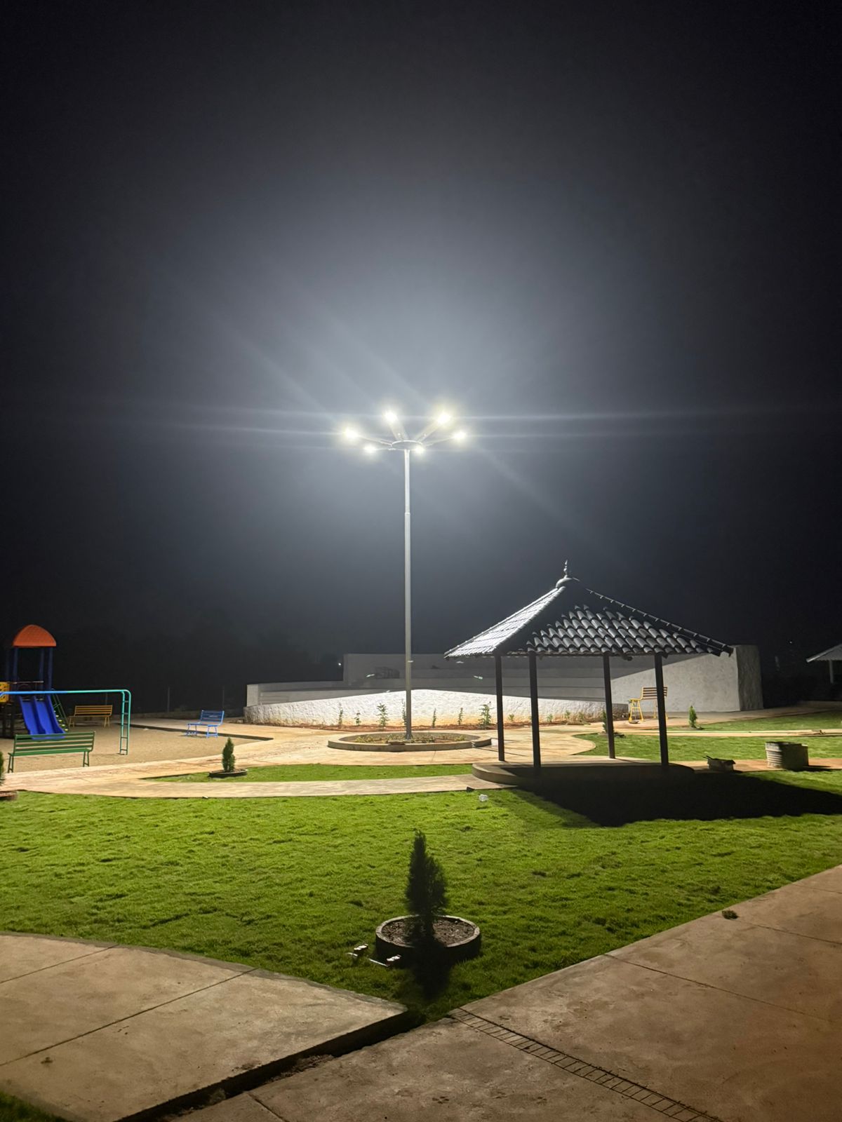 Solar Mini Mast Lighting